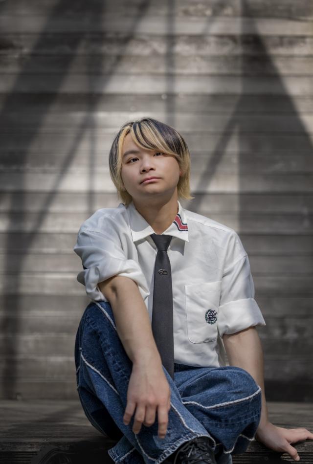 ともや