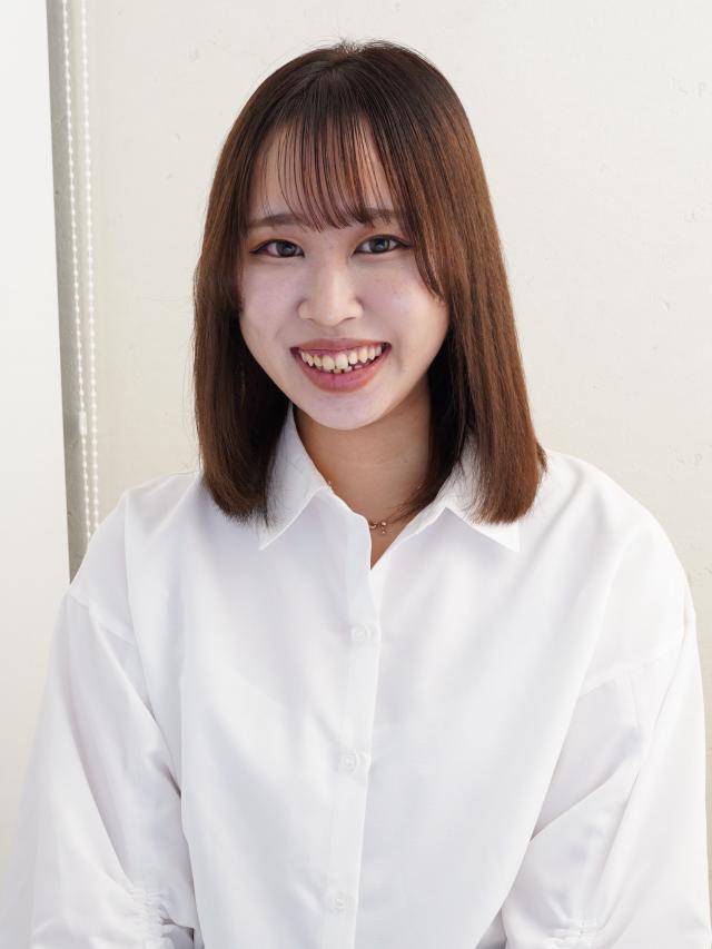 川津夕奈