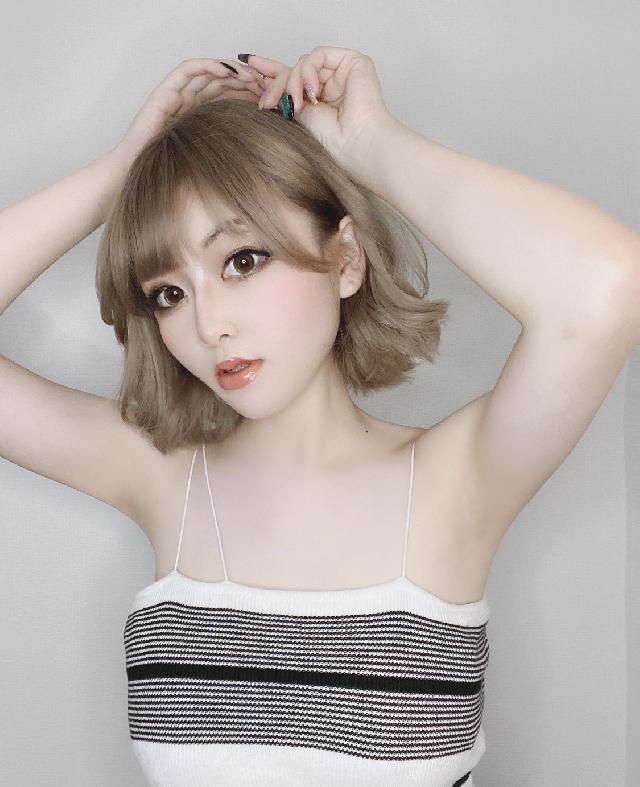 メイ 2