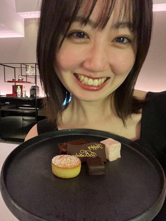 アヤカ 1