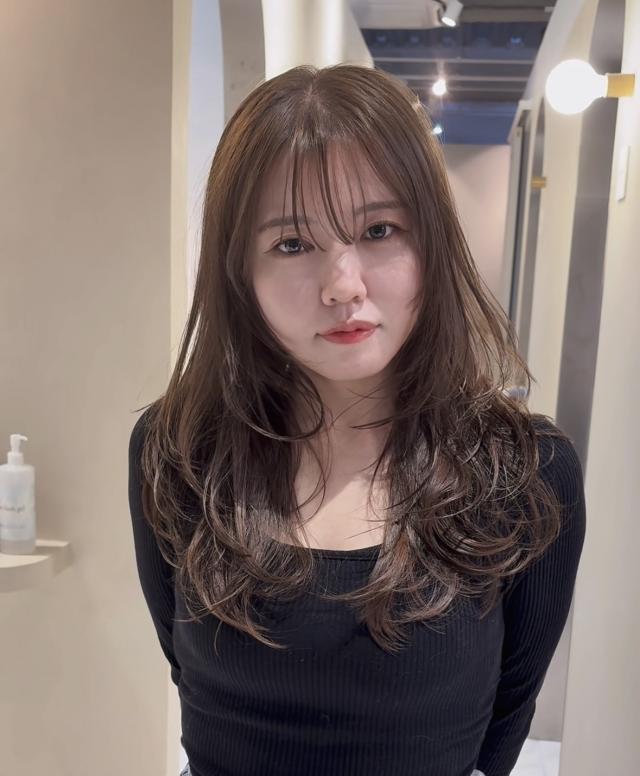 レイヤーカットカラー髪質改善トリートメント
トップスタイリスト撮影モデル