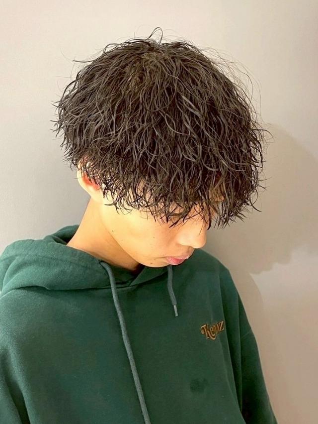 🫧メンズ限定🫧カット+ツイストパーマ(前処理剤付き)+ダメージケアトリートメント✨️