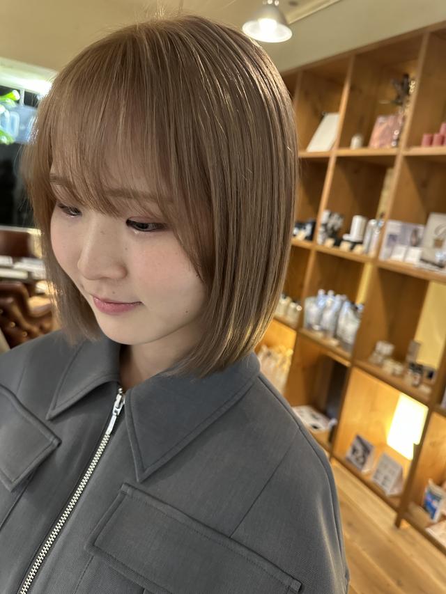 急募で10月18日土曜日にカットモデルを募集しております。
料金は無料とさせていただきます。
