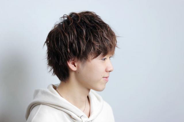 メンズカット(襟足を刈り上げないスタイル限定)