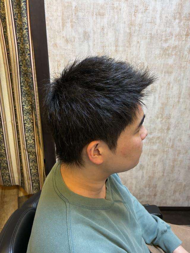 刈り上げない耳周りスッキリスタイル