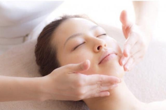 リフトアップ!!!フェイシャルコース💆♀️