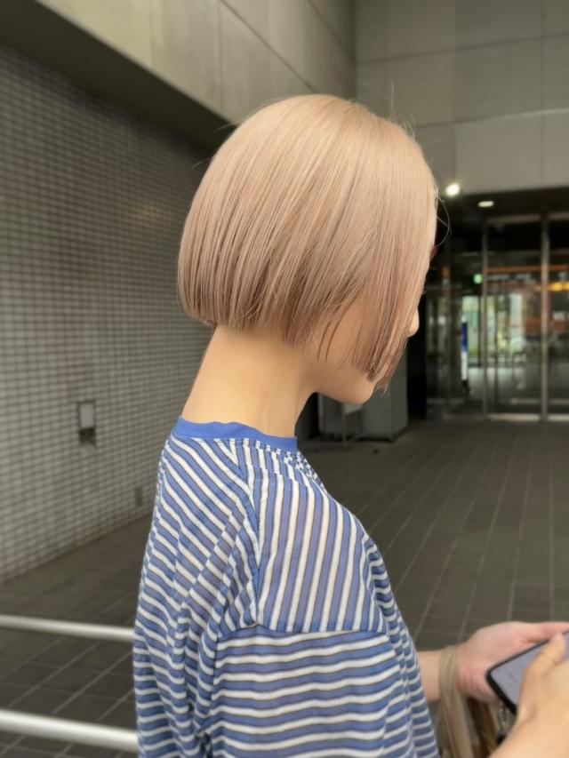 6月ブリーチモデル募集してます!
ブリーチ+オンカラーで¥7000でさせて頂きます!
