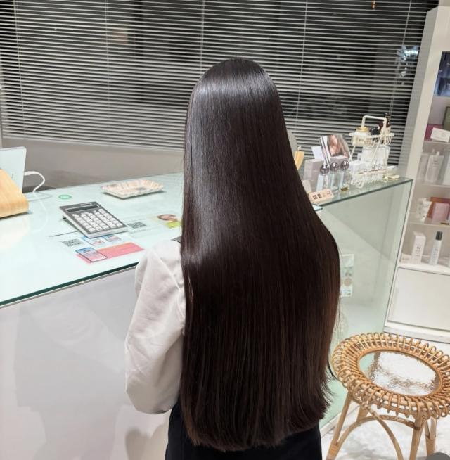 営業後18:00or19:00〜艶髪ストレート