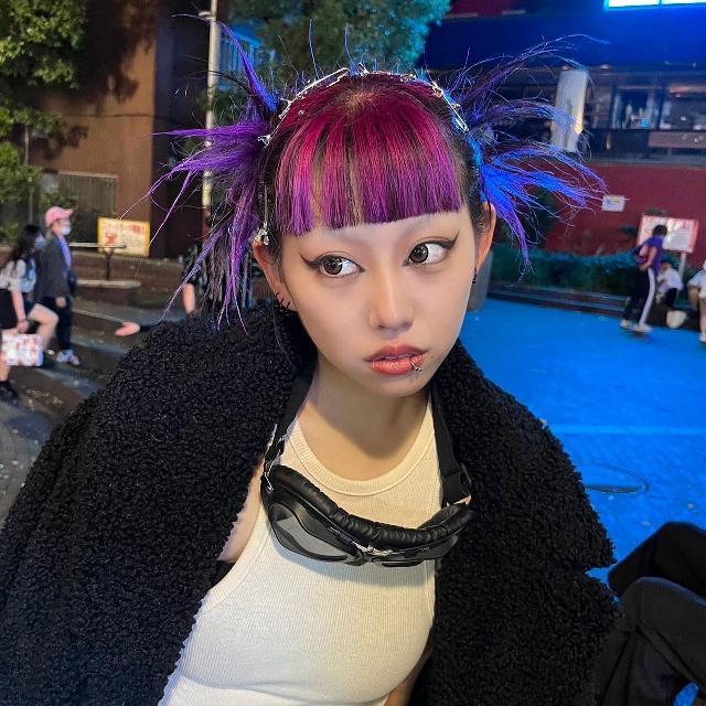 平日19時以降カラーモデル様募集してます⭐︎⭐︎⭐︎
¥2000〜