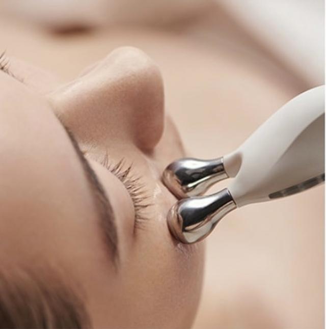 【モデカ限定】小顔エステ💆🏼♀️&お顔のemsコース✨(ハリ・たるみ・シワ◎)