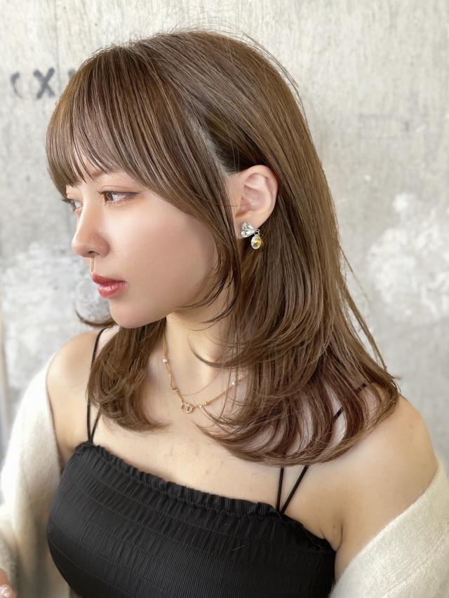 【無料】ミディアム〜ロングレイヤーカット 顔周りカット
